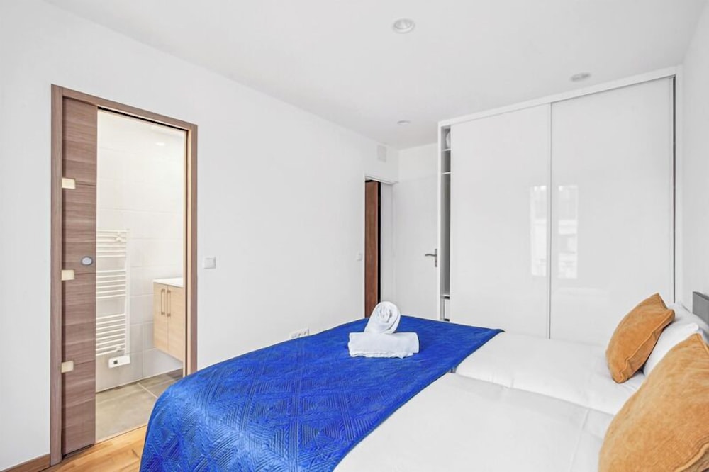 Deluxe Apartment