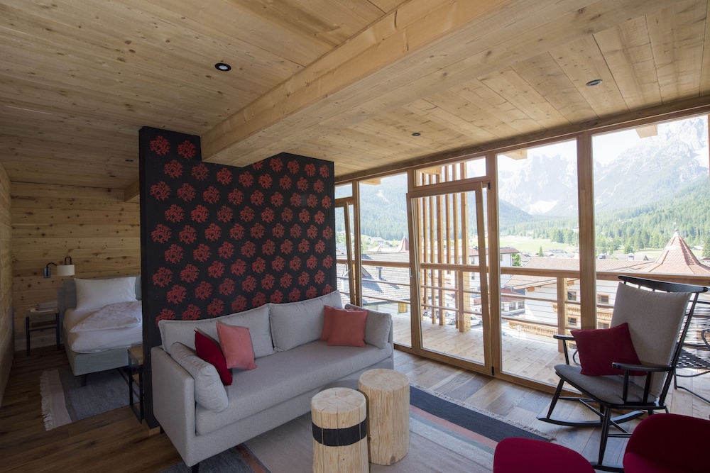 Panoramic Suite, 2 Bedrooms, Mountain View, Mountainside