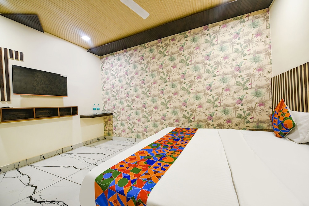 Deluxe Room - Photo 4