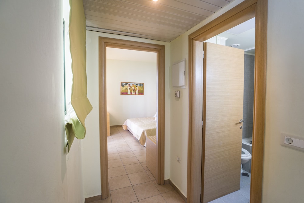 One Bedroom Apartment with Garden View photo 1