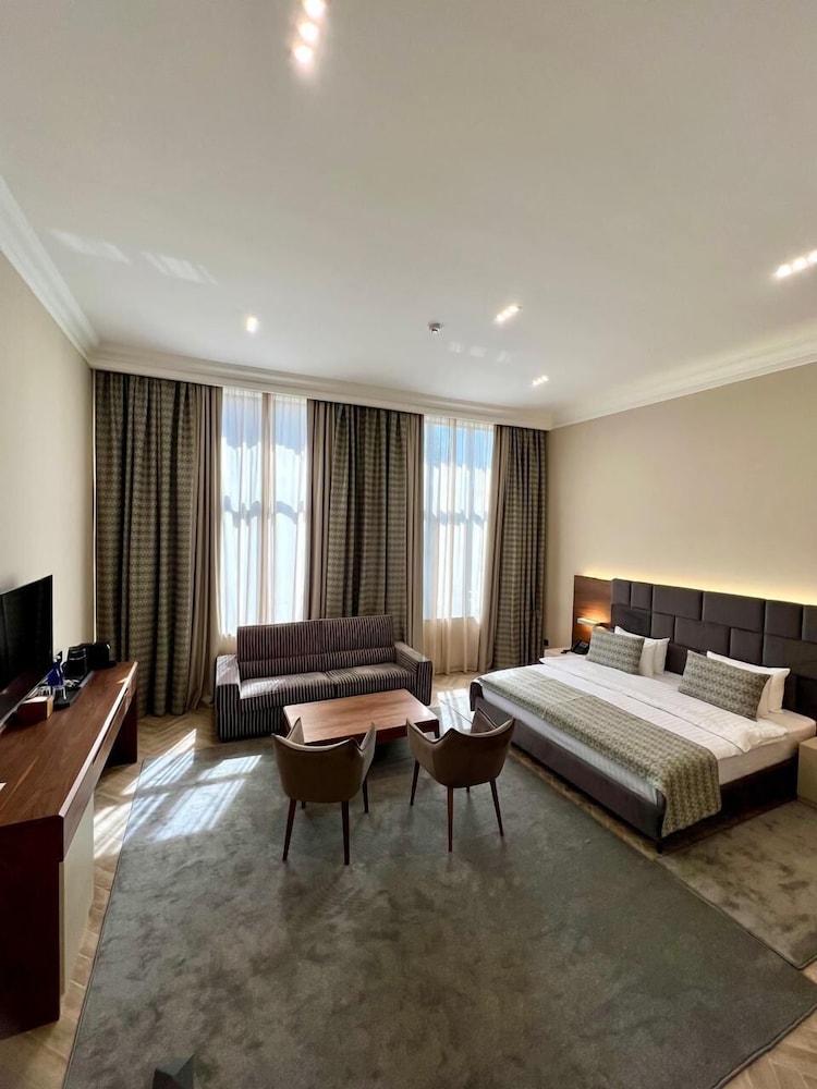 Luxury Double Room, 1 King Bed with Sofa bed, Non Smoking