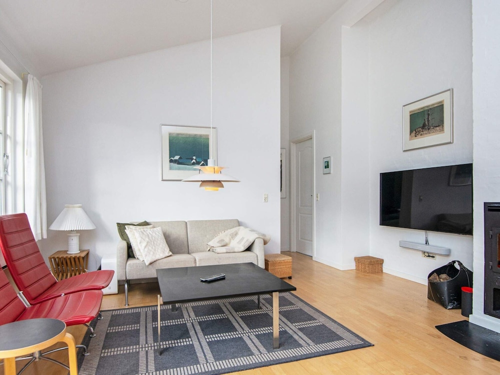 House photo 2
