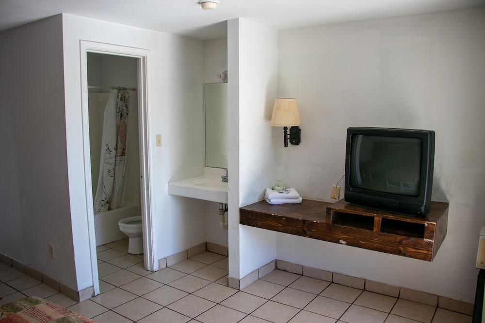Basic Single Room photo 2