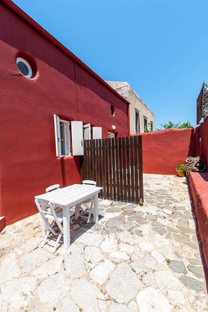 House - Photo 10