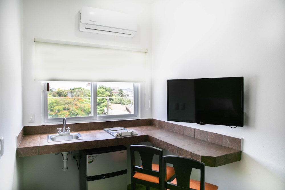 Double Room - Photo 9