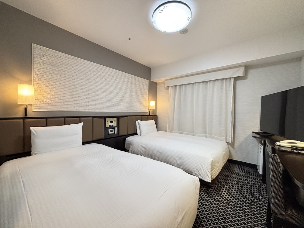 Twin Room, Smoking photo 2