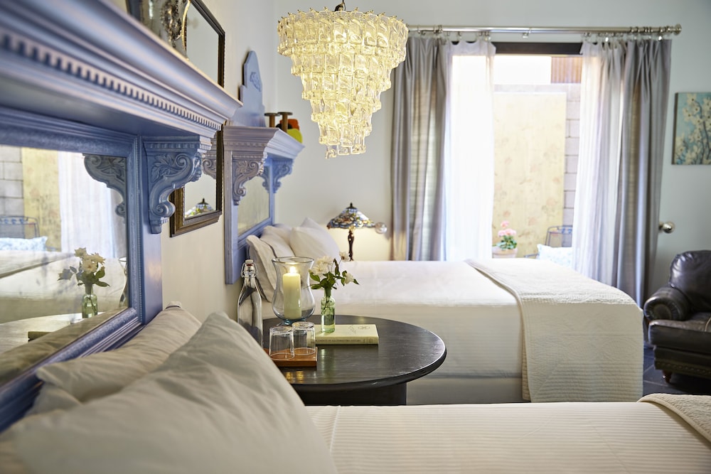 Deluxe Quadruple Room, Ensuite (Ralph & Maggie) photo 2