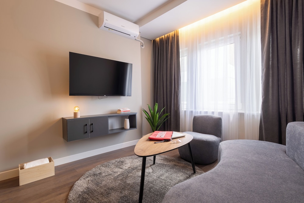 Deluxe Apartment, City View photo 3