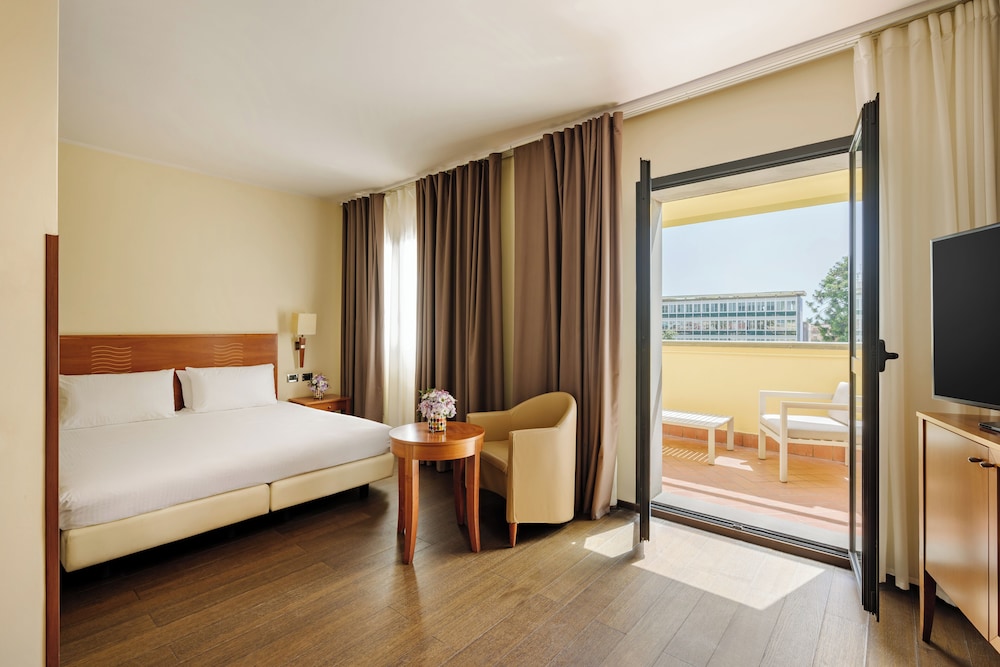Junior Suite, Balcony - Photo 10