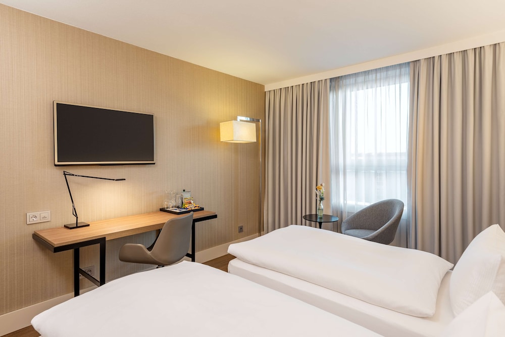 Standard Room (Extra Bed 2 adults + 1 child) - Photo 6