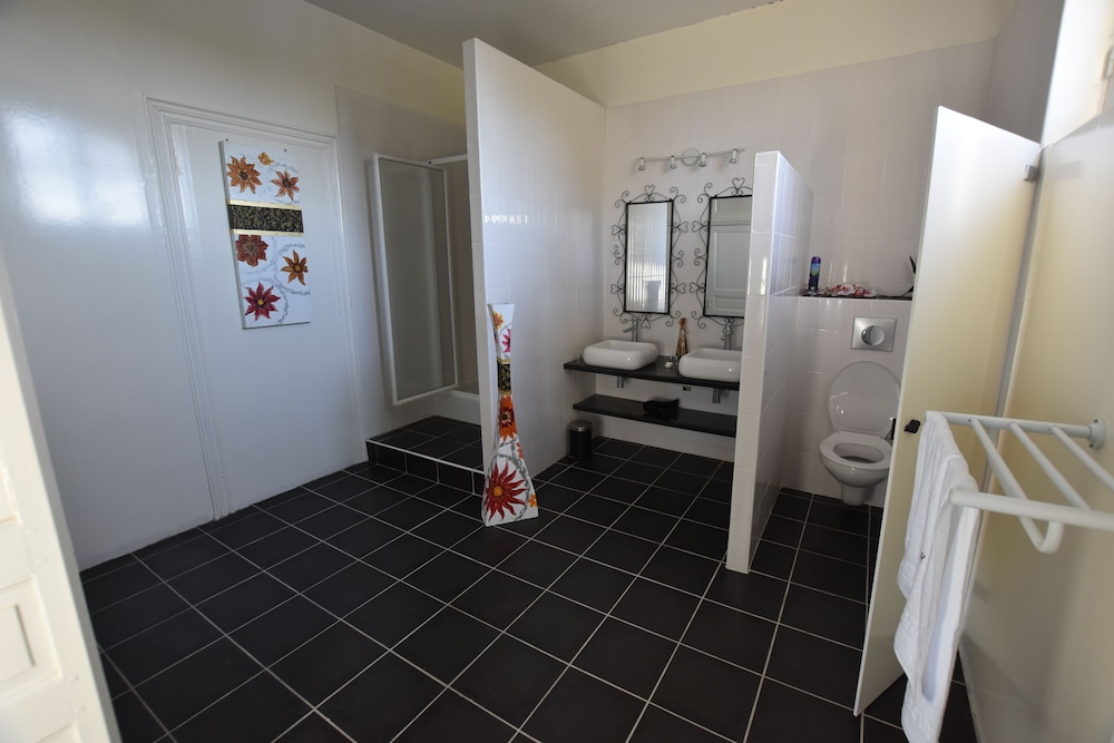 Suite (Paille En Queue) photo 3