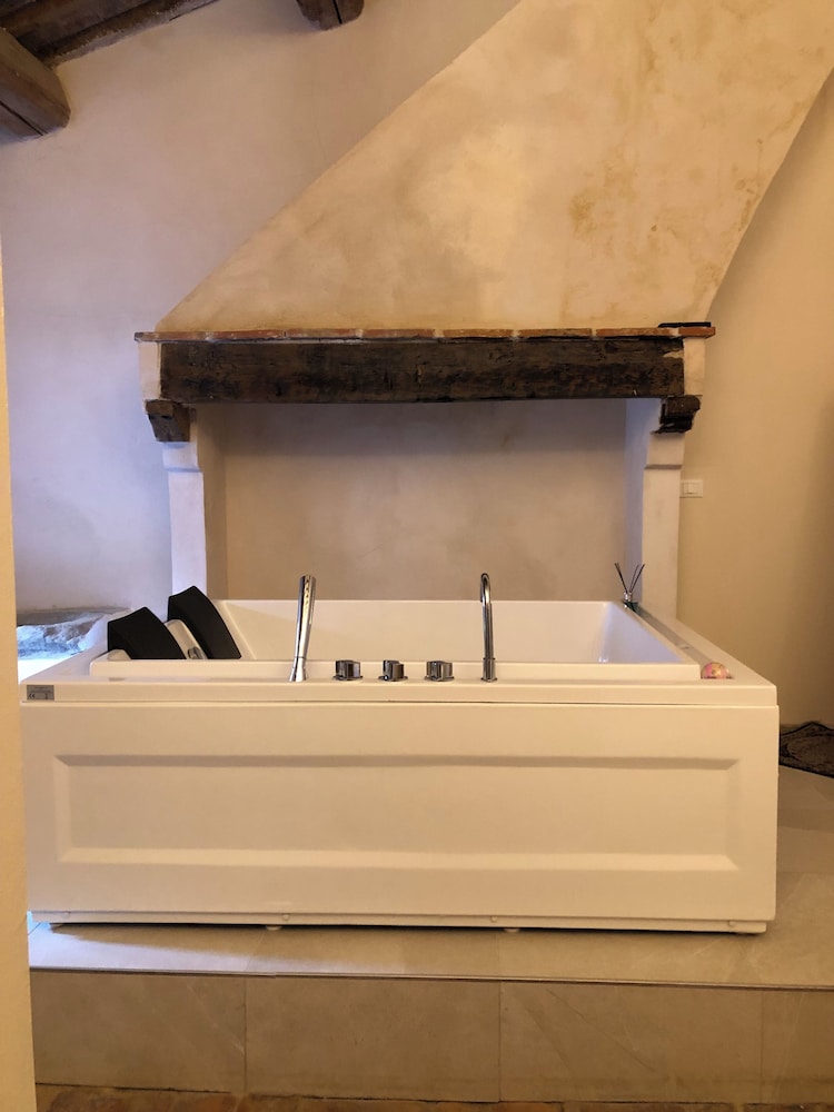 Luxury Suite (Corso Italia 108) photo 3