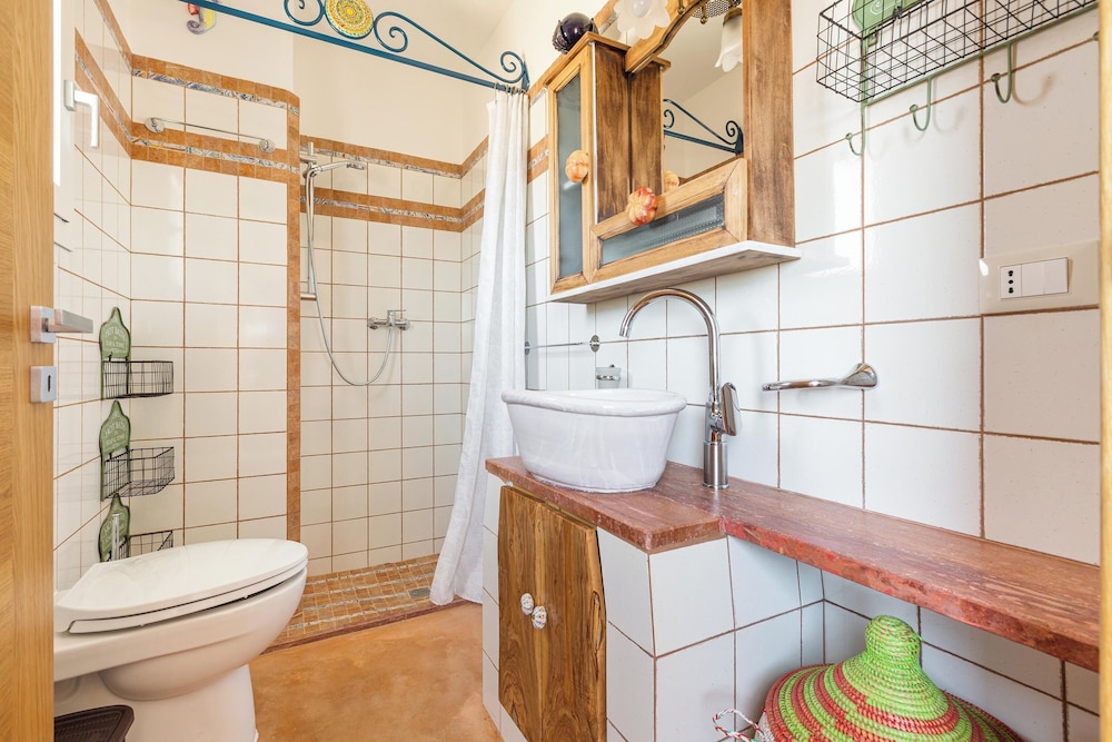 Villa photo 2
