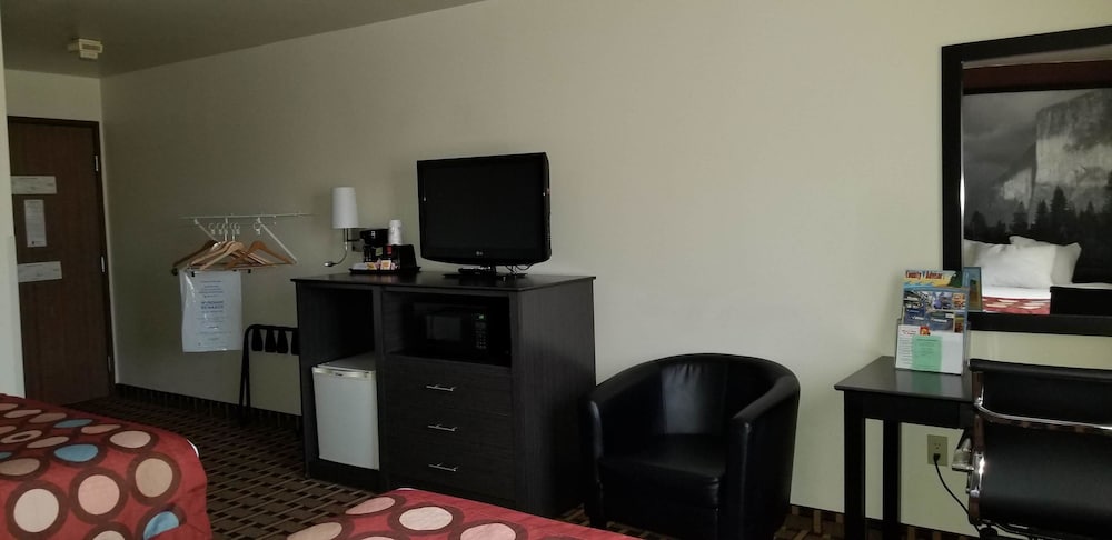 Room, 2 Double Beds, Accessible, Non Smoking (Mobility, Bathtub w/Grab Bars) - Photo 3