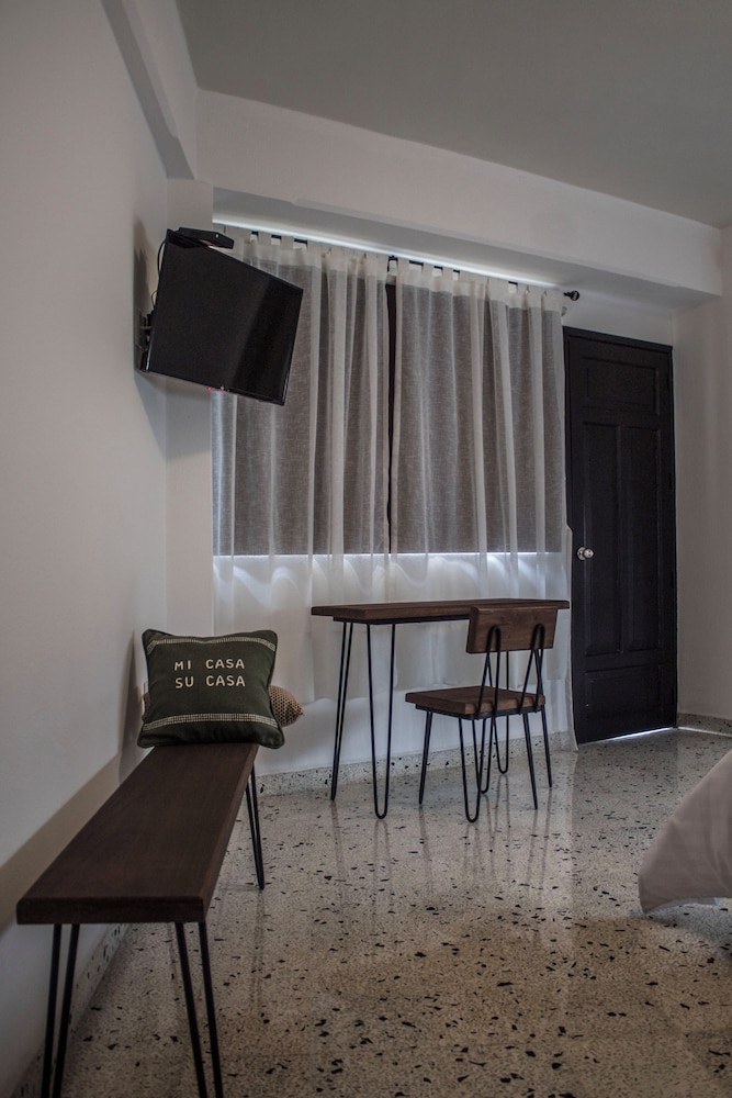 Basic Room - Photo 3