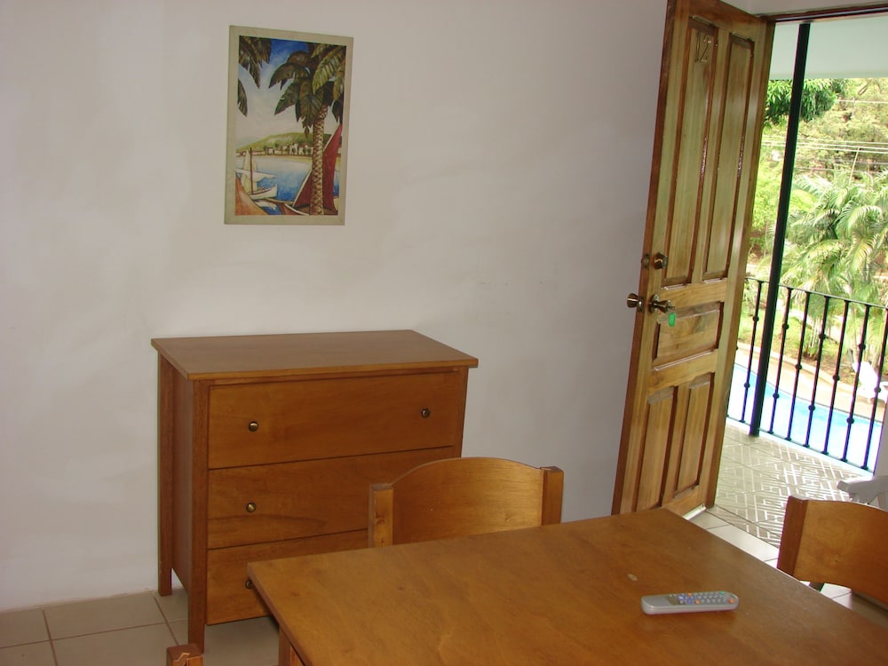 Green Forest Studio No 12 photo 1