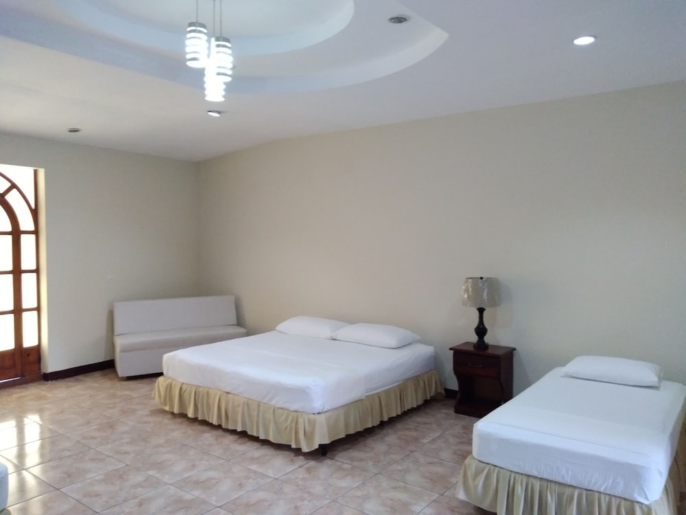 Family Quadruple Room photo 3
