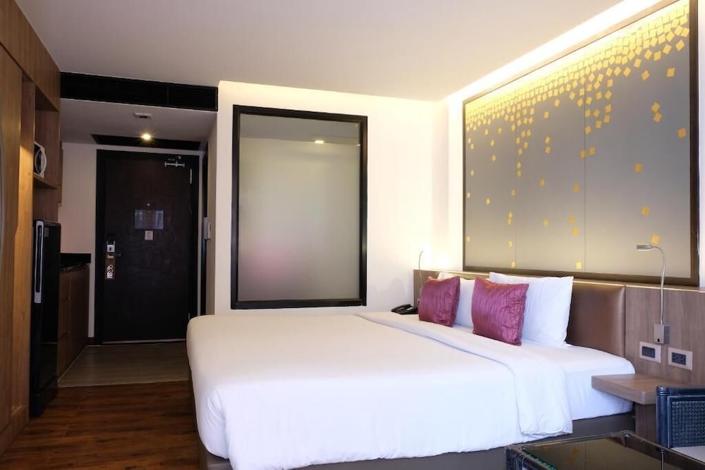 Queen Room photo 3