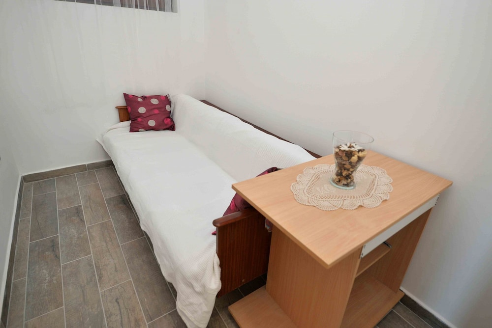 Apartment (Mili - near the sea and the centar of) photo 2
