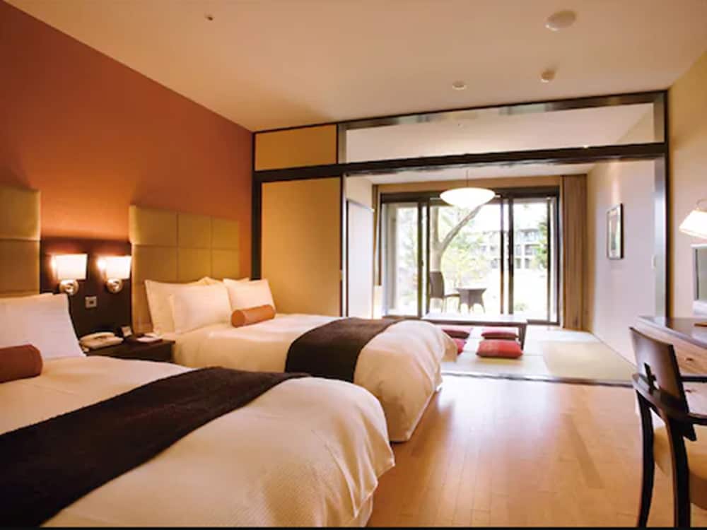 Japanese Modern Room, 2 Single Beds or 2 Futon, Non smoking photo 3