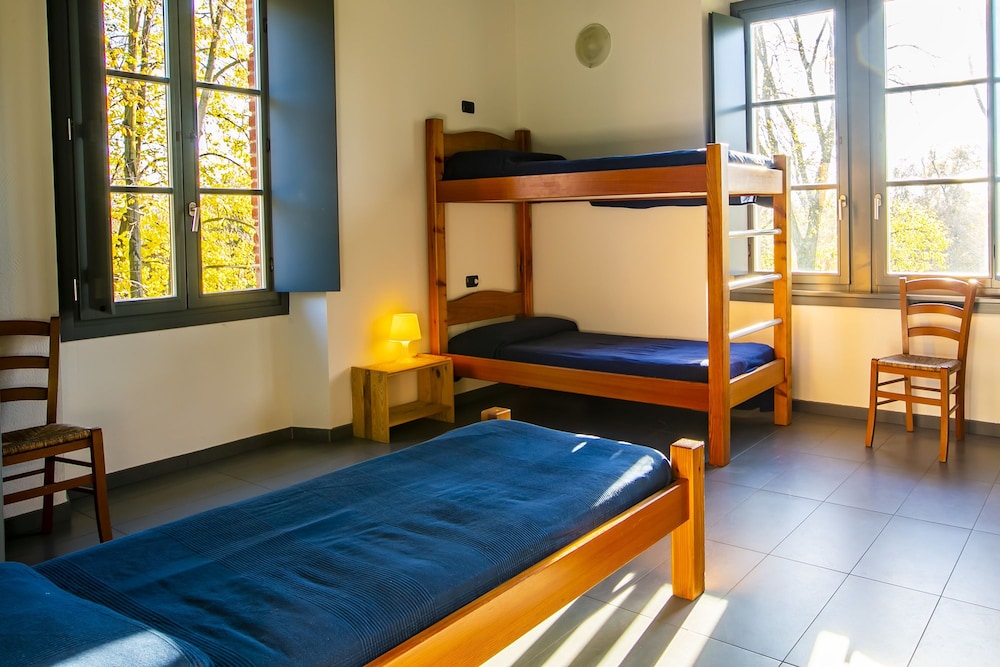 Shared Dormitory, Mixed Dorm, Private Bathroom (5 beds) photo 2