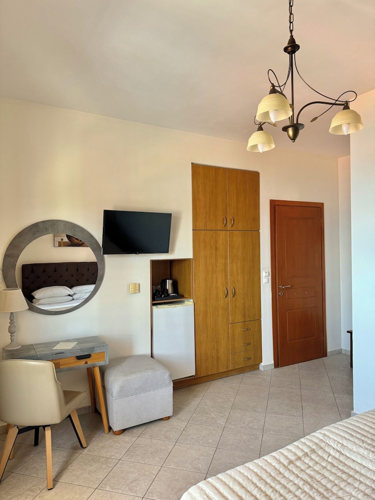 Double or Twin Room photo 2