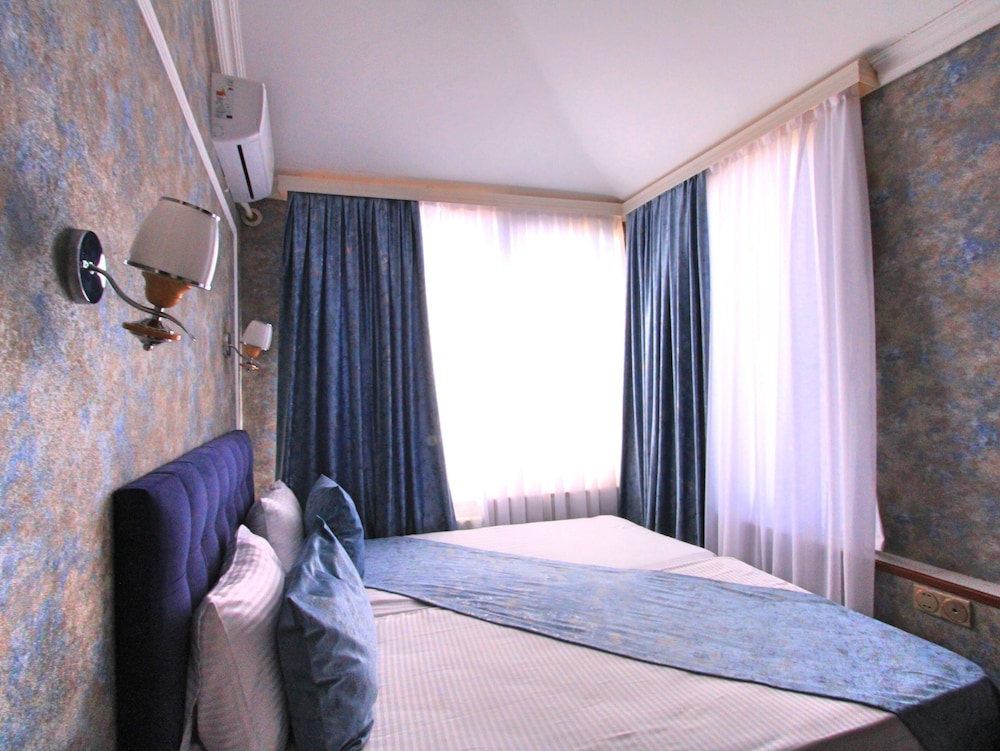 Standard Double Room, City View photo 2
