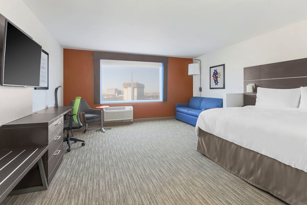 Suite, 1 King Bed, Hearing Accessible - Photo 3