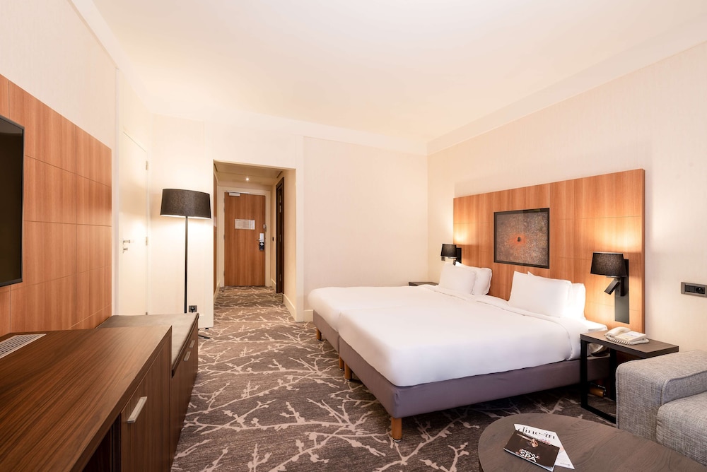 Premium Room, Golf View - Photo 8