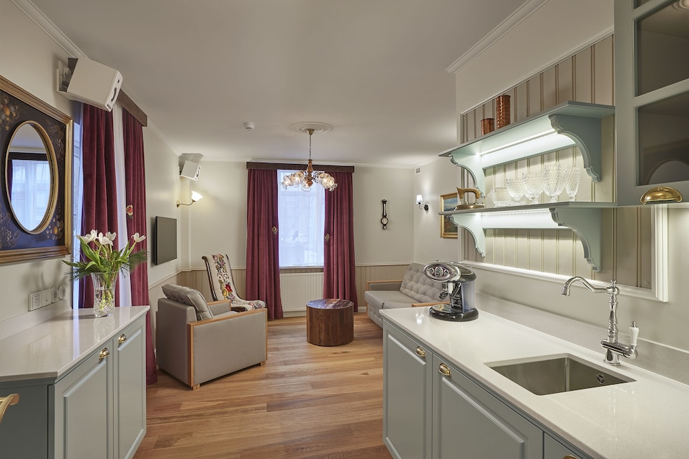 Junior Suite - Photo 2