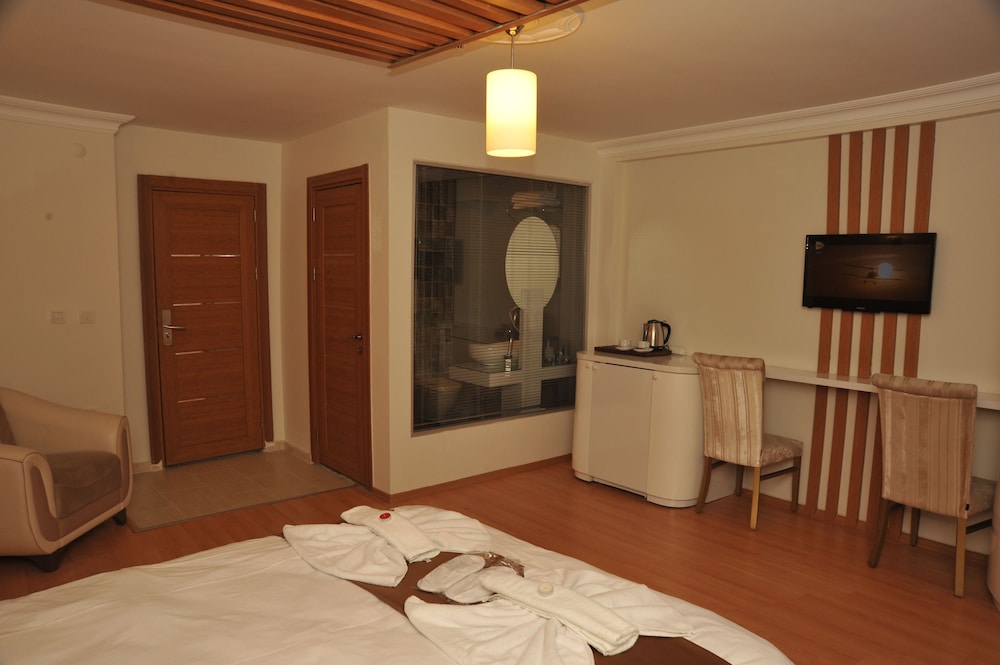 Classic Quadruple Room, 2 Bedrooms photo 1