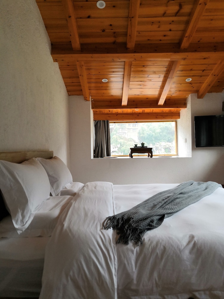 Shudong Deluxe Double Room photo 3