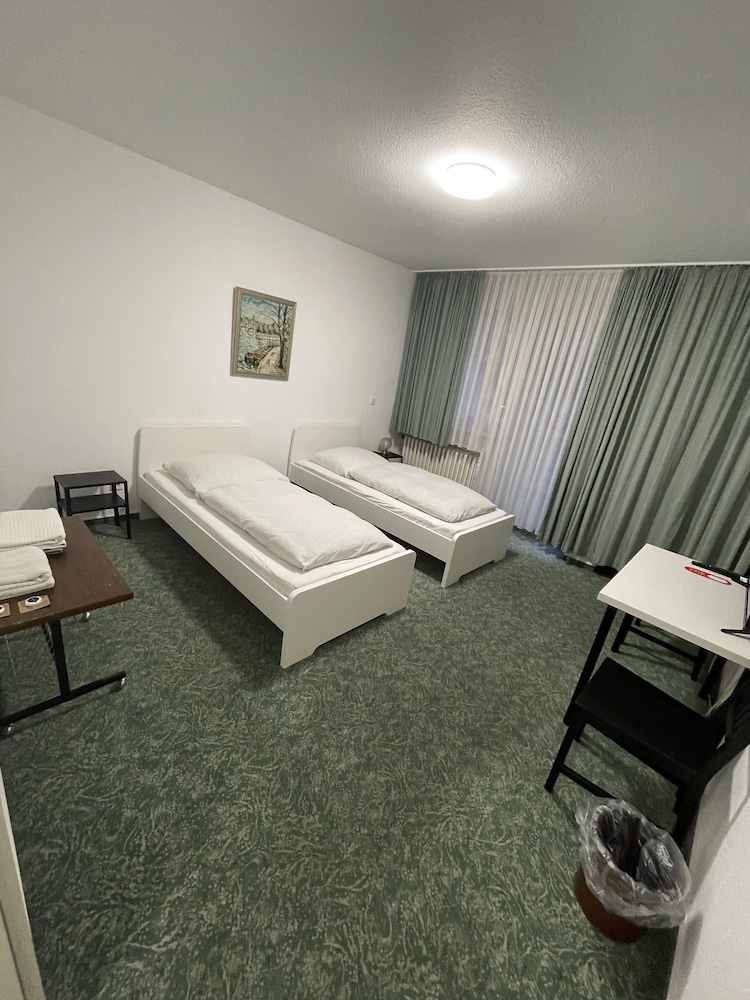Comfort Double Room, Non Smoking, Shared Bathroom photo 2