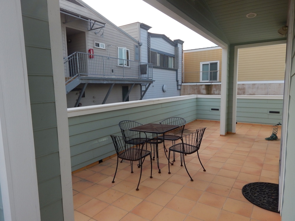 Condo, 1 Bedroom