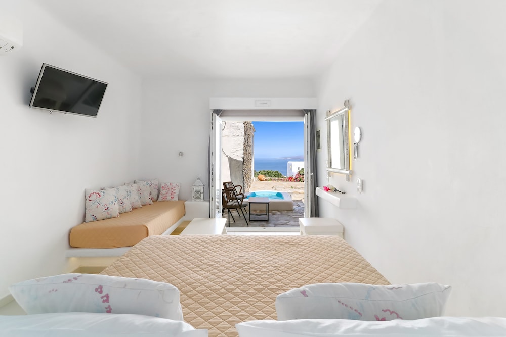 Suite, Jetted Tub, Sea View (Outdoor)