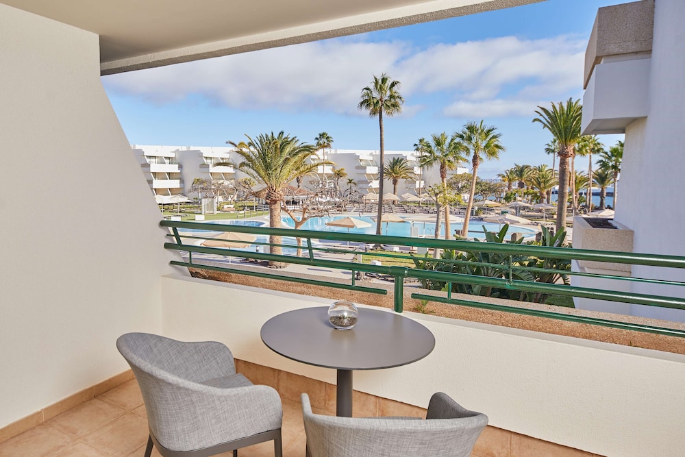 Triple Room, Terrace, Pool View (Preferred Club, 3 Adults) - Photo 2