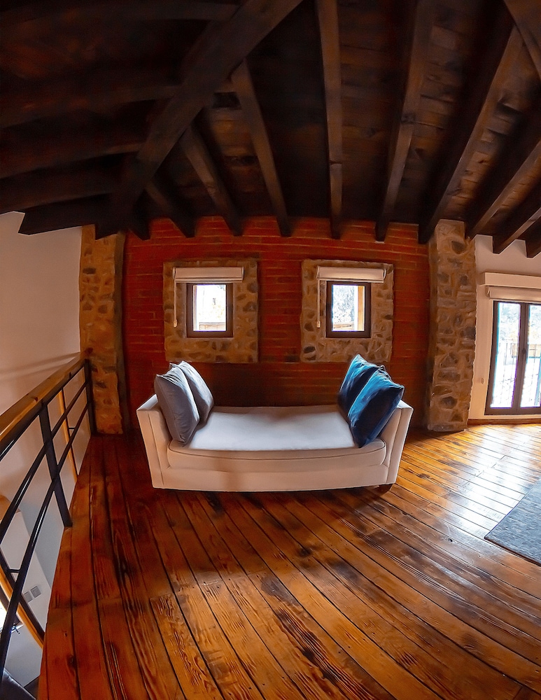 Panoramic Loft