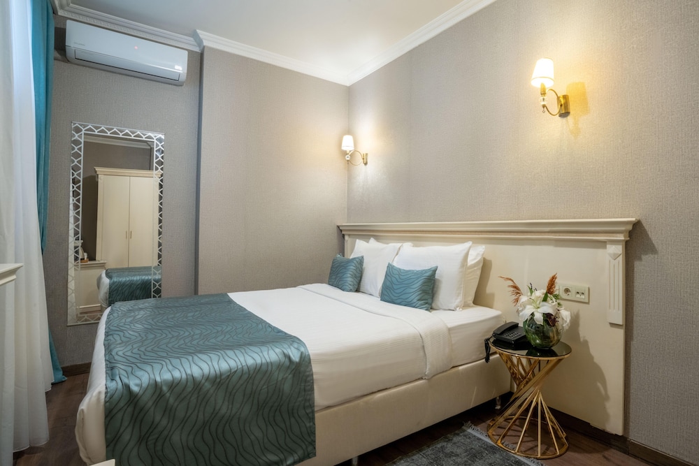 Economy Room Double or Twin Bed photo 1