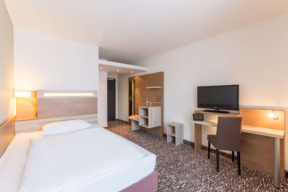 Basic Room (Guest)