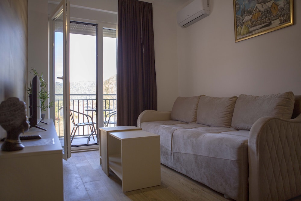 Elite Apartment photo 1