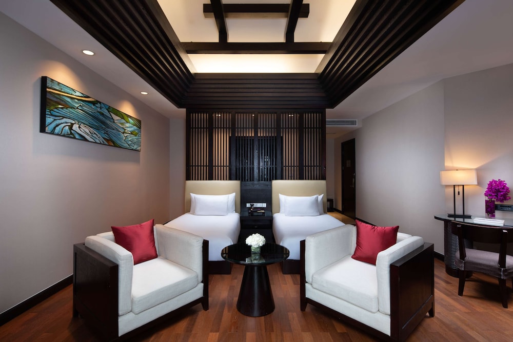 Hot Spring Retreat Twin