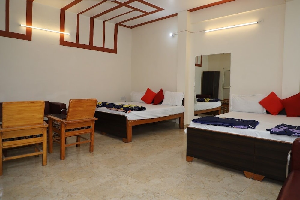 Family Room - Photo 4