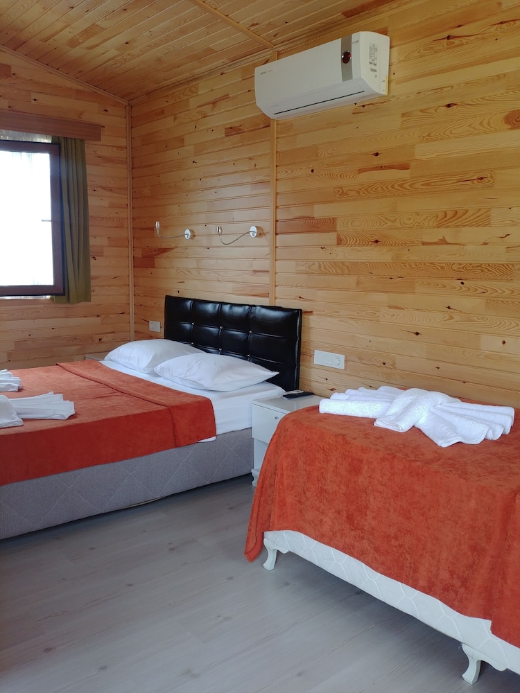 Deluxe Bungalov photo 2
