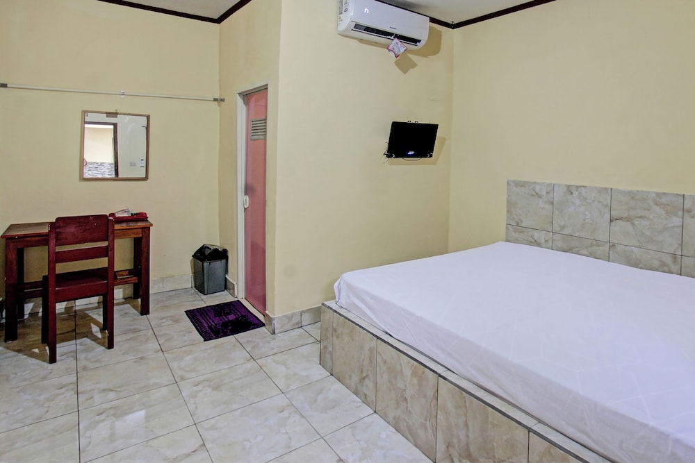 Deluxe Double Room - Photo 9
