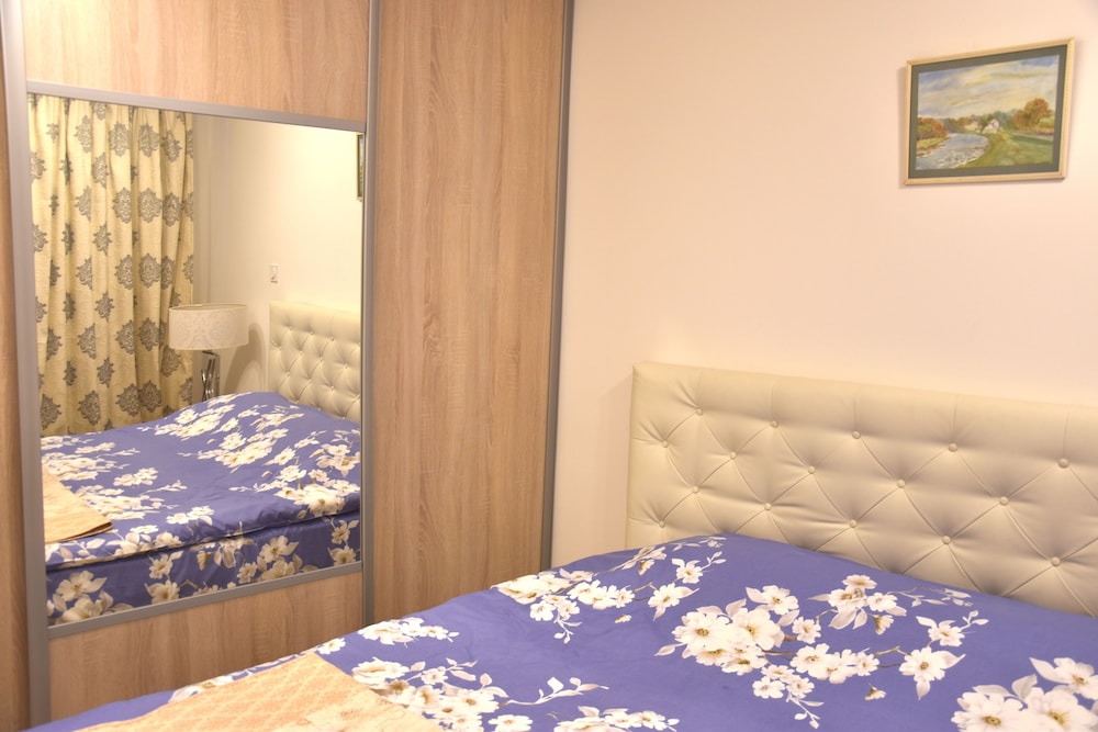 Premium Apartment (Modern)