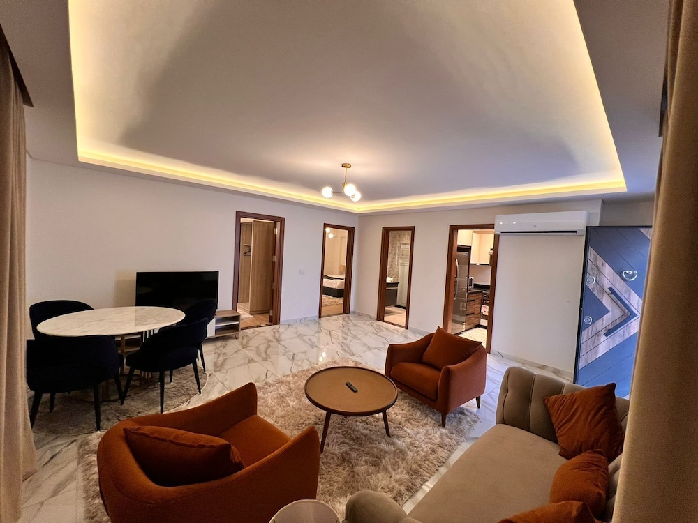 Deluxe Apartment photo 2