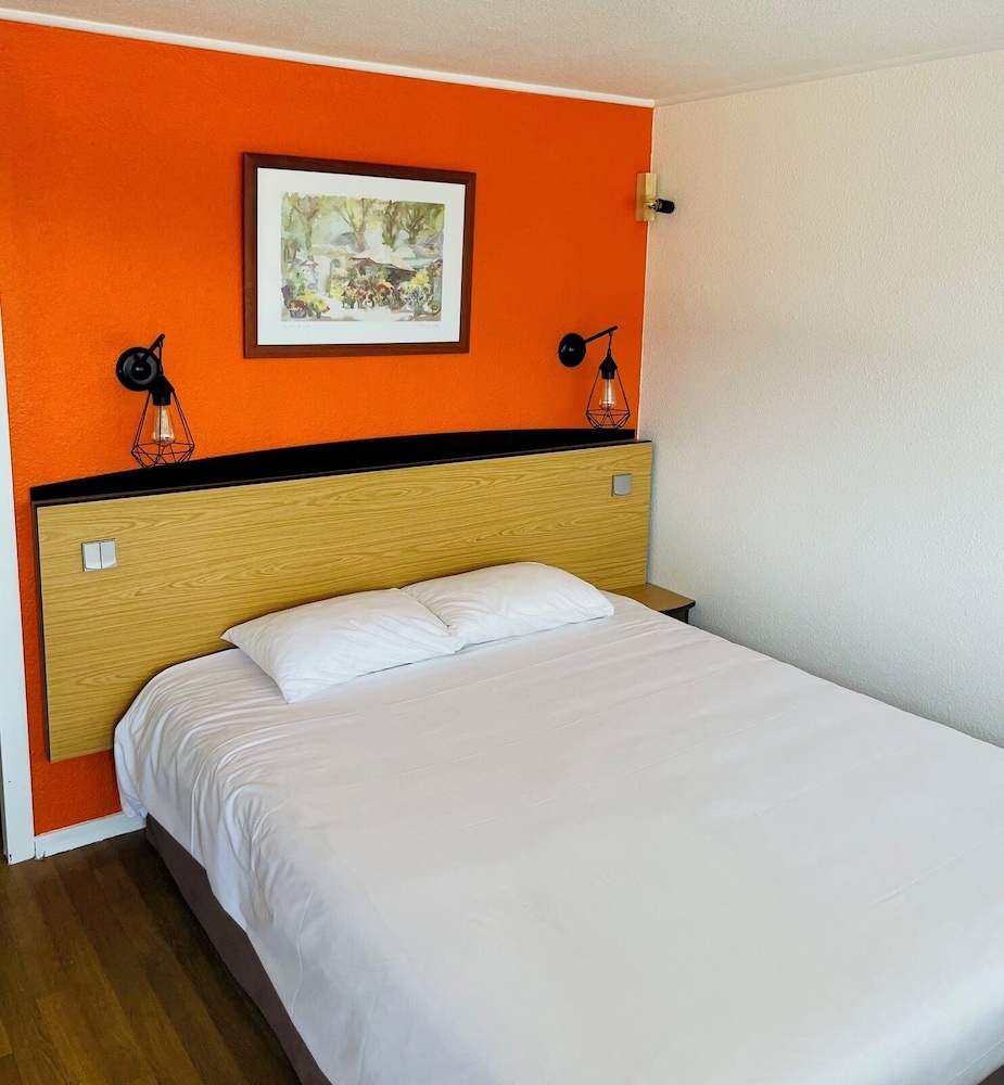 Economy Double Room photo 1