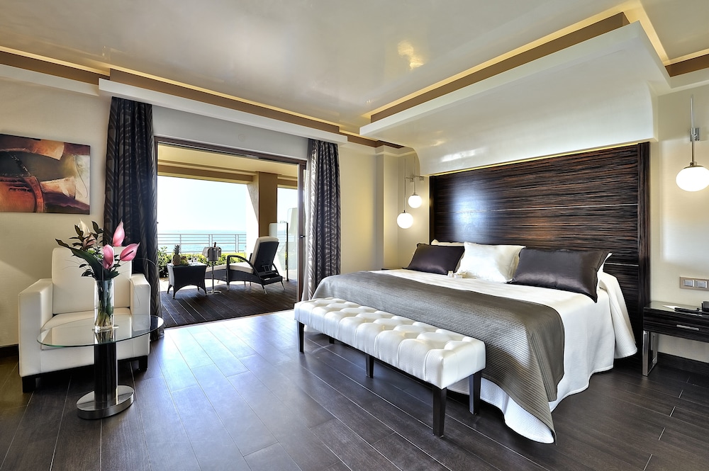 Suite Presidencial (5 Adultos)