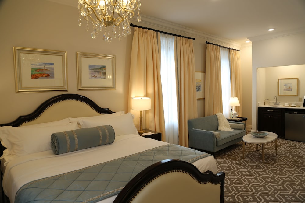 Executive Suite, 1 King Bed photo 2