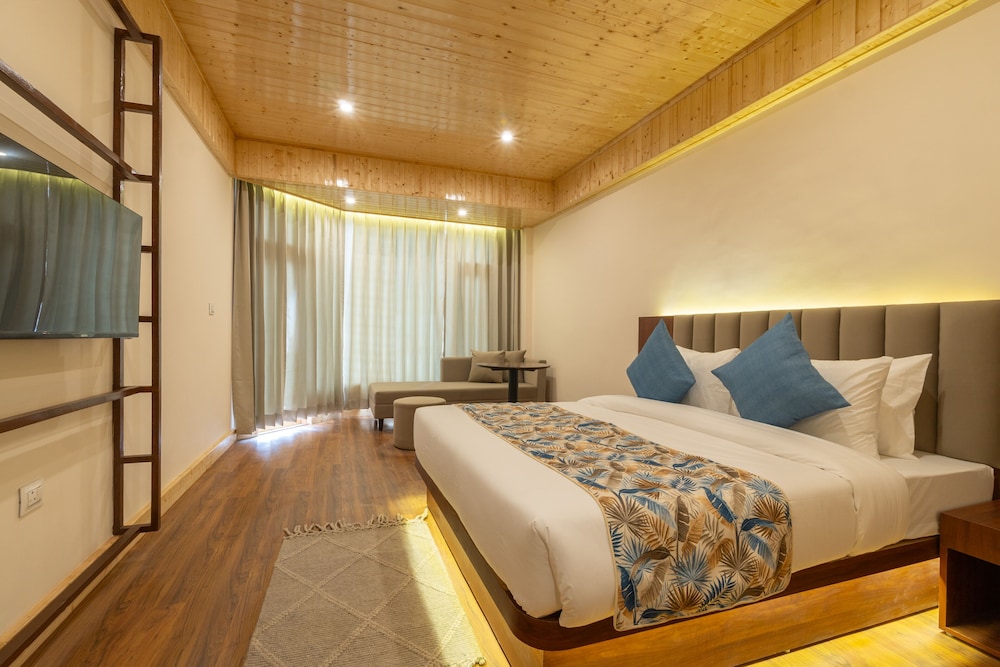 Premium Room - Photo 7